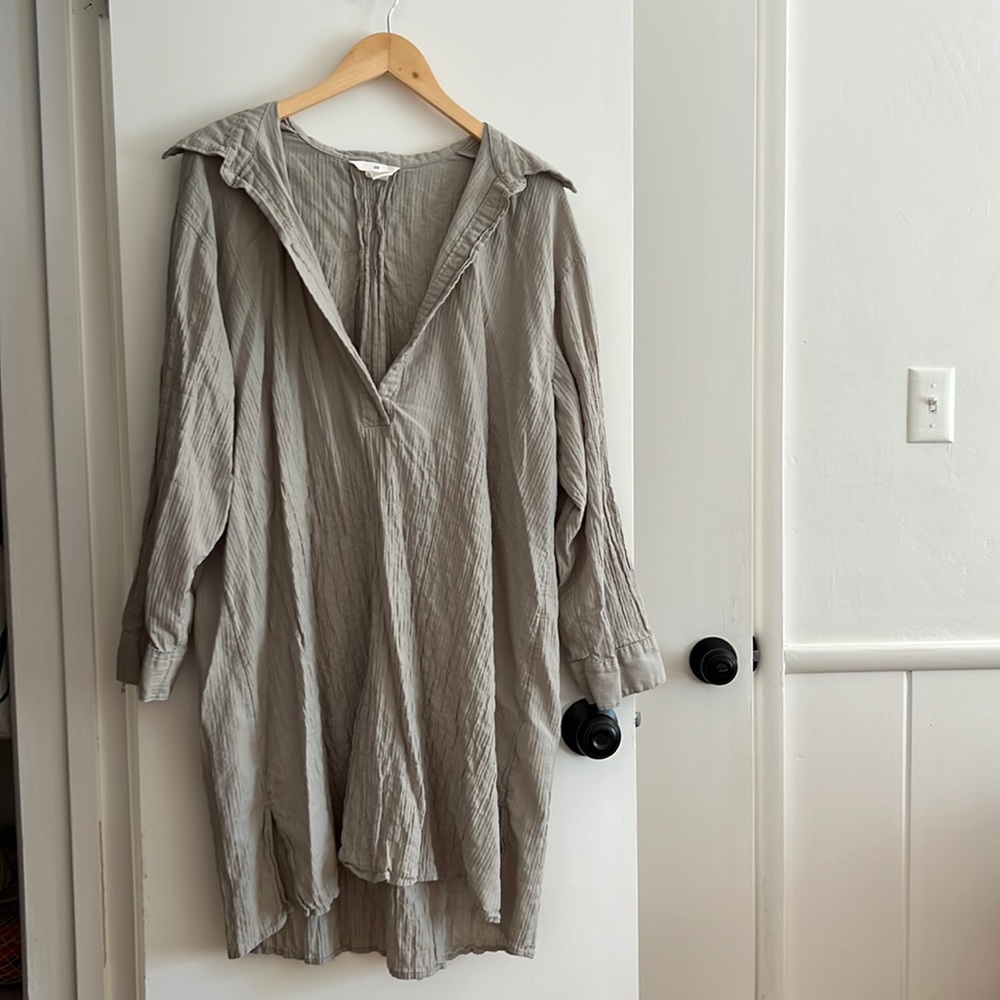 H&M linen moss colored dress